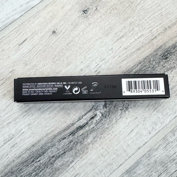 Anastasia Beverly Hills Clear Brow Gel - Picture 2 of 2